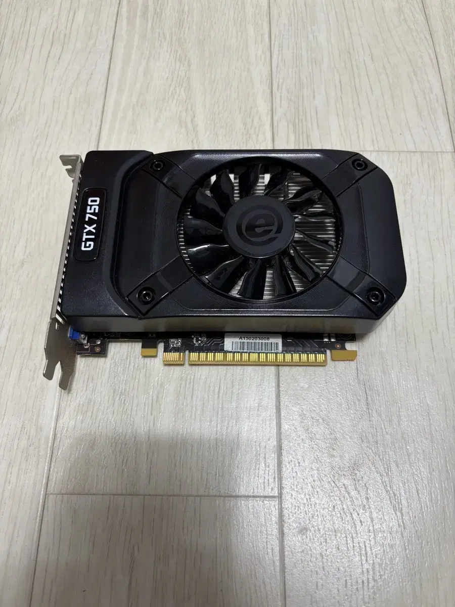 중고 GTX750 그래픽카드