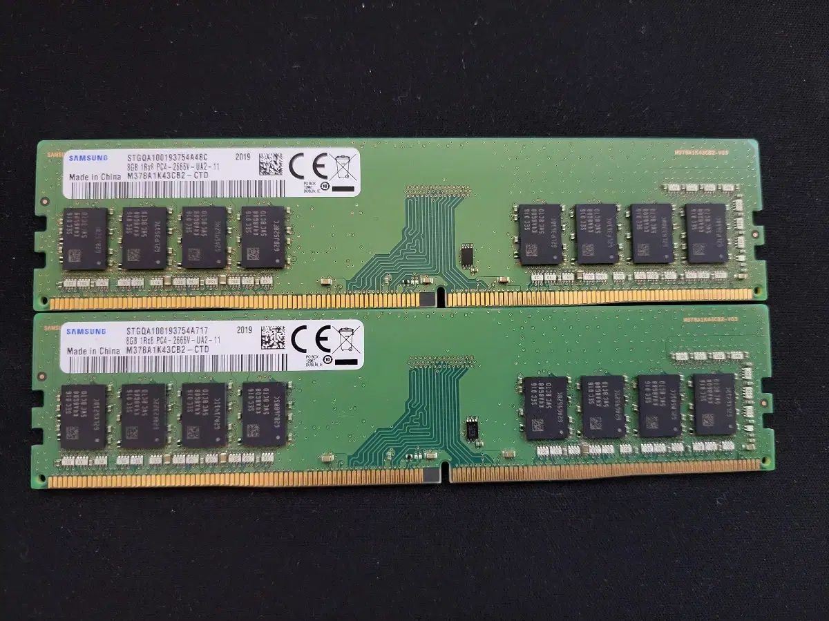 삼성 DDR4 16GB PC4 2666V(8GB두개)