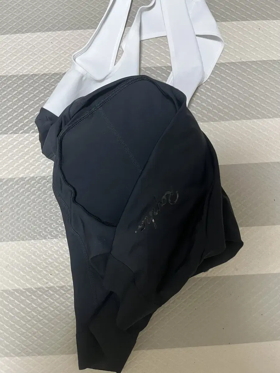 라파.클래식 우먼 빕숏 새상품xs