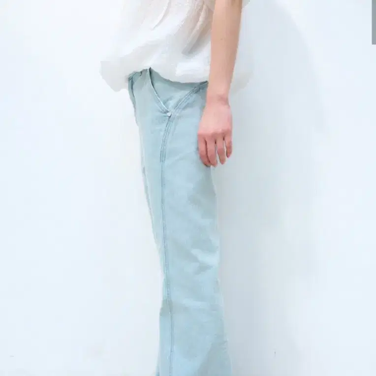 LINE BOOTCUT DENIM PANTS (LIGHT BLUE)