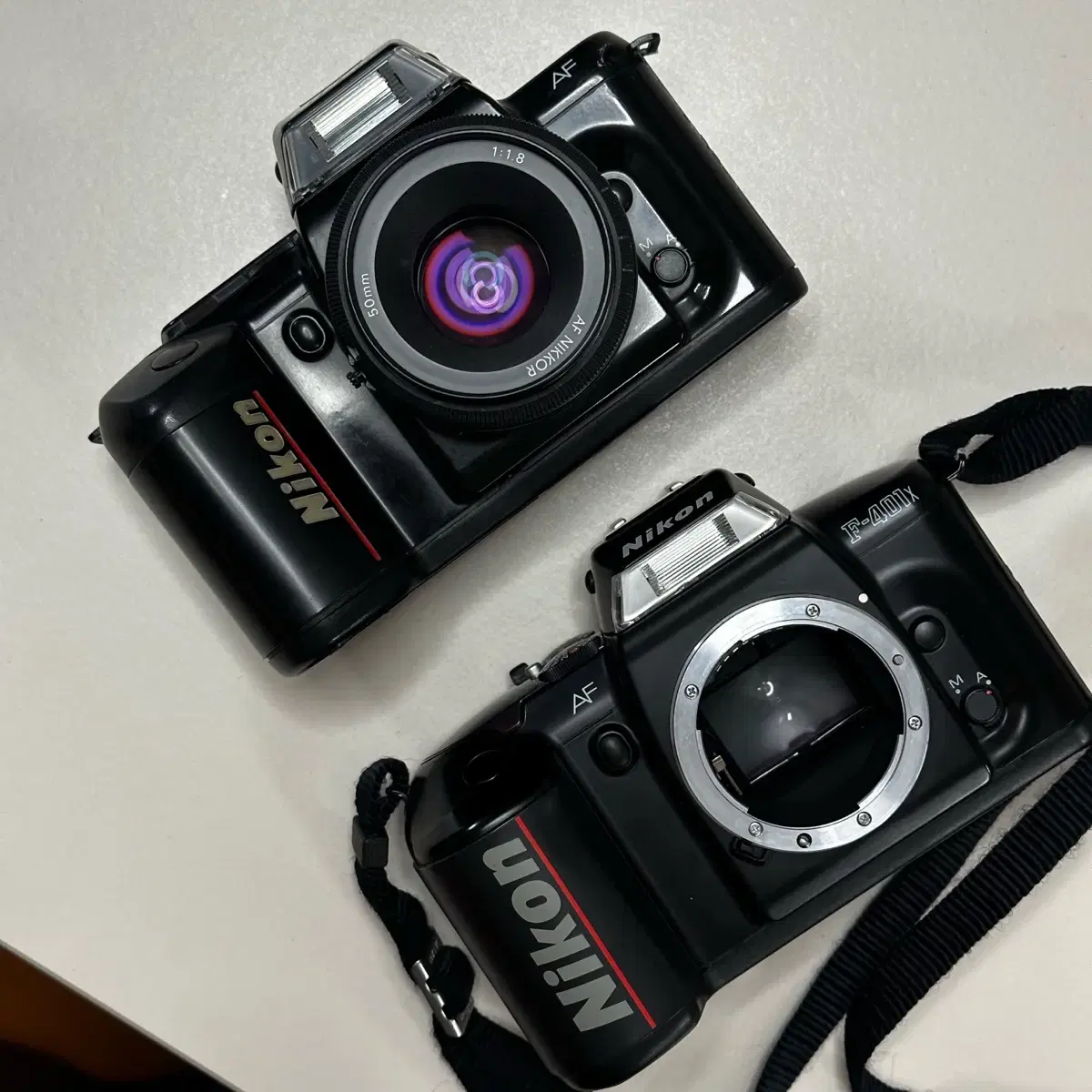 니콘 F-401X 필름카메라 바디 2개 + 50mm 렌즈 1개