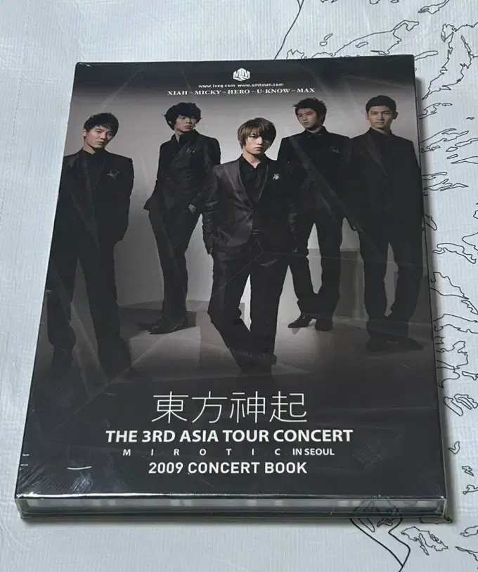 <미개봉> 동방신기 MIROTIC 2009 CONCERT BOOK