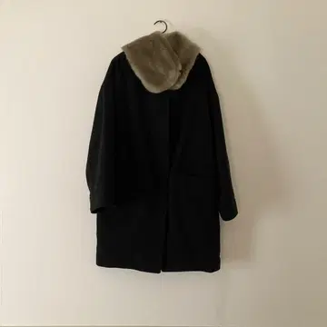 [새상품급]사만사 모스모스 블루 퍼가 달린 울 혼방 노카라 코트