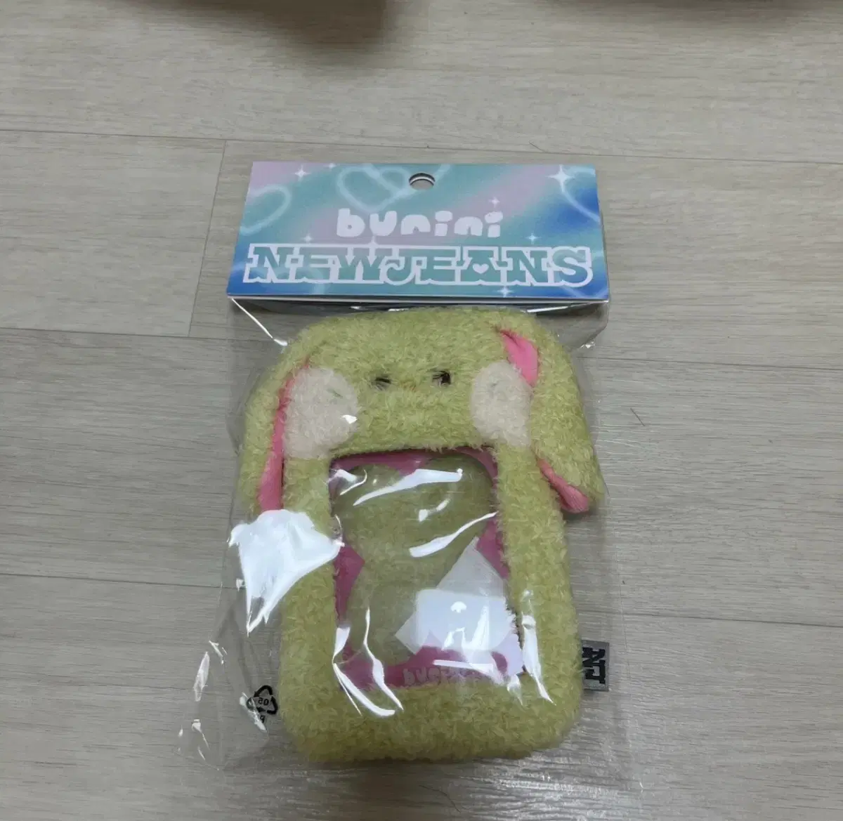뉴진스 인형 포토카드 홀더 다니엘