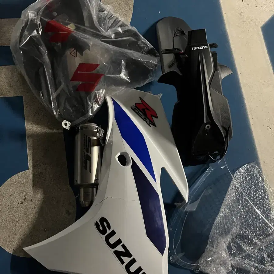 스즈키 gsx-r125 부품 판매