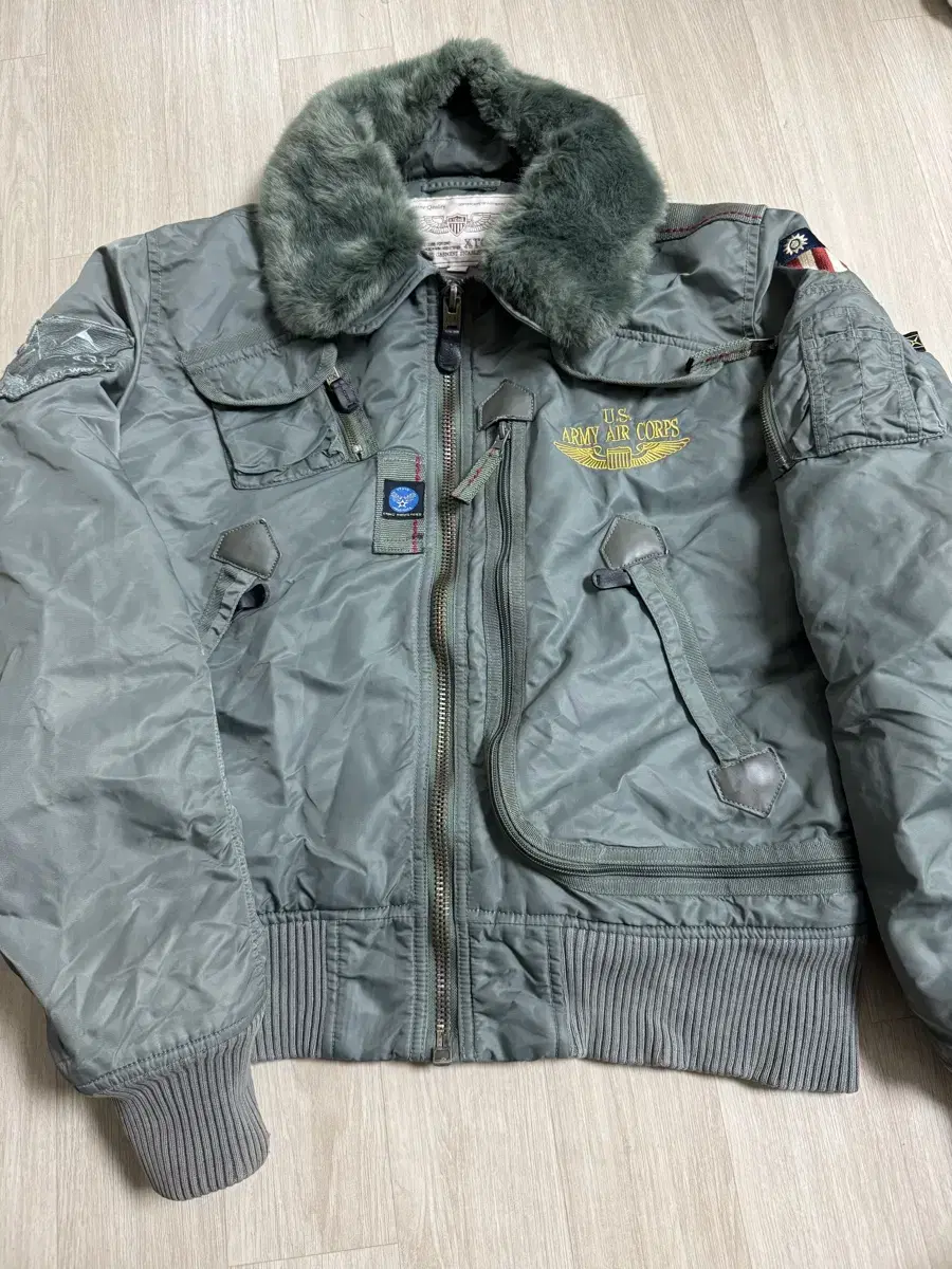 (L) 엑스톤즈 항공점퍼 ma-1 SKY ROCKET