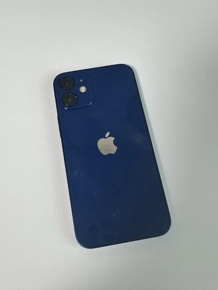 iPhone 12 mini bloo