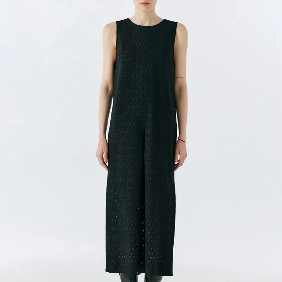 에디텀 SLEEVELESS DRESS(BLACK)