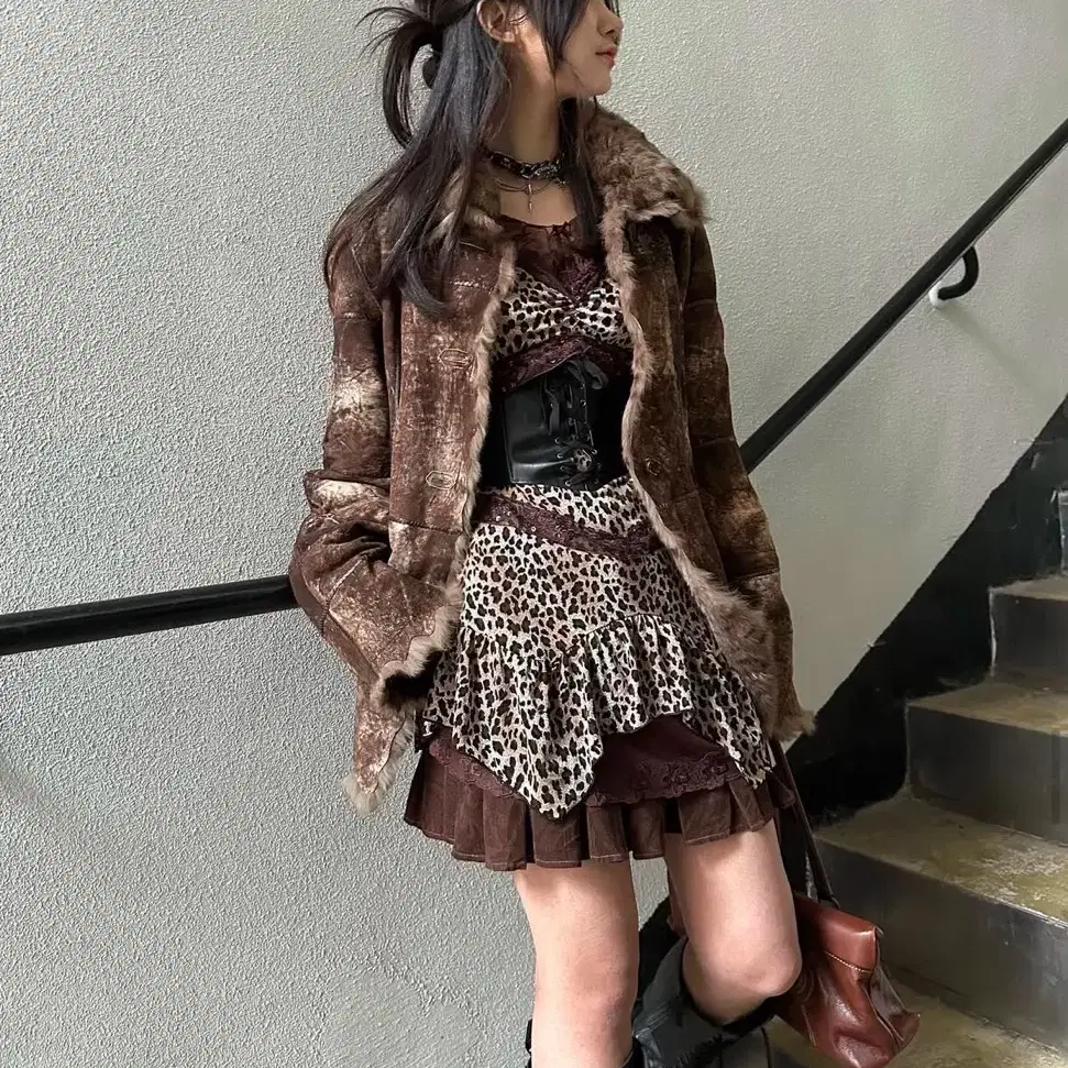 오네갸루 히메갸루 딱붙 호피 원피스 스팽글 디테일 슬립