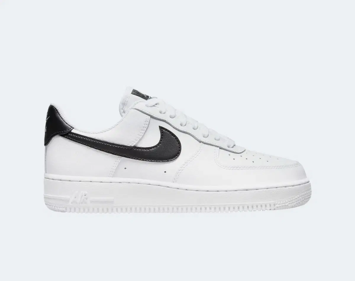 (W) Nike Air Force 1 '07 White Black 250