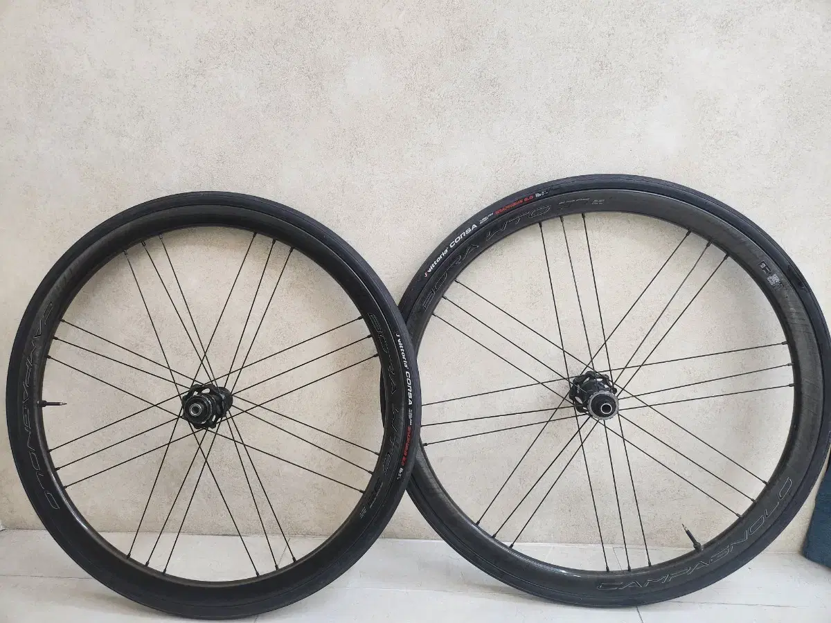 Bora WTO33 Disc Wheel Set Shimano Body