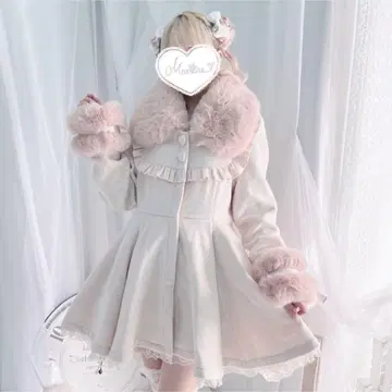 마즈 사키마루짱 하트 버튼이 달린 요크 롱 코트