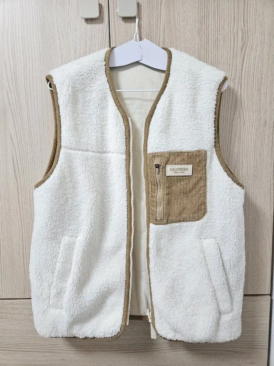 Hua Yu Best (double-sided vest)