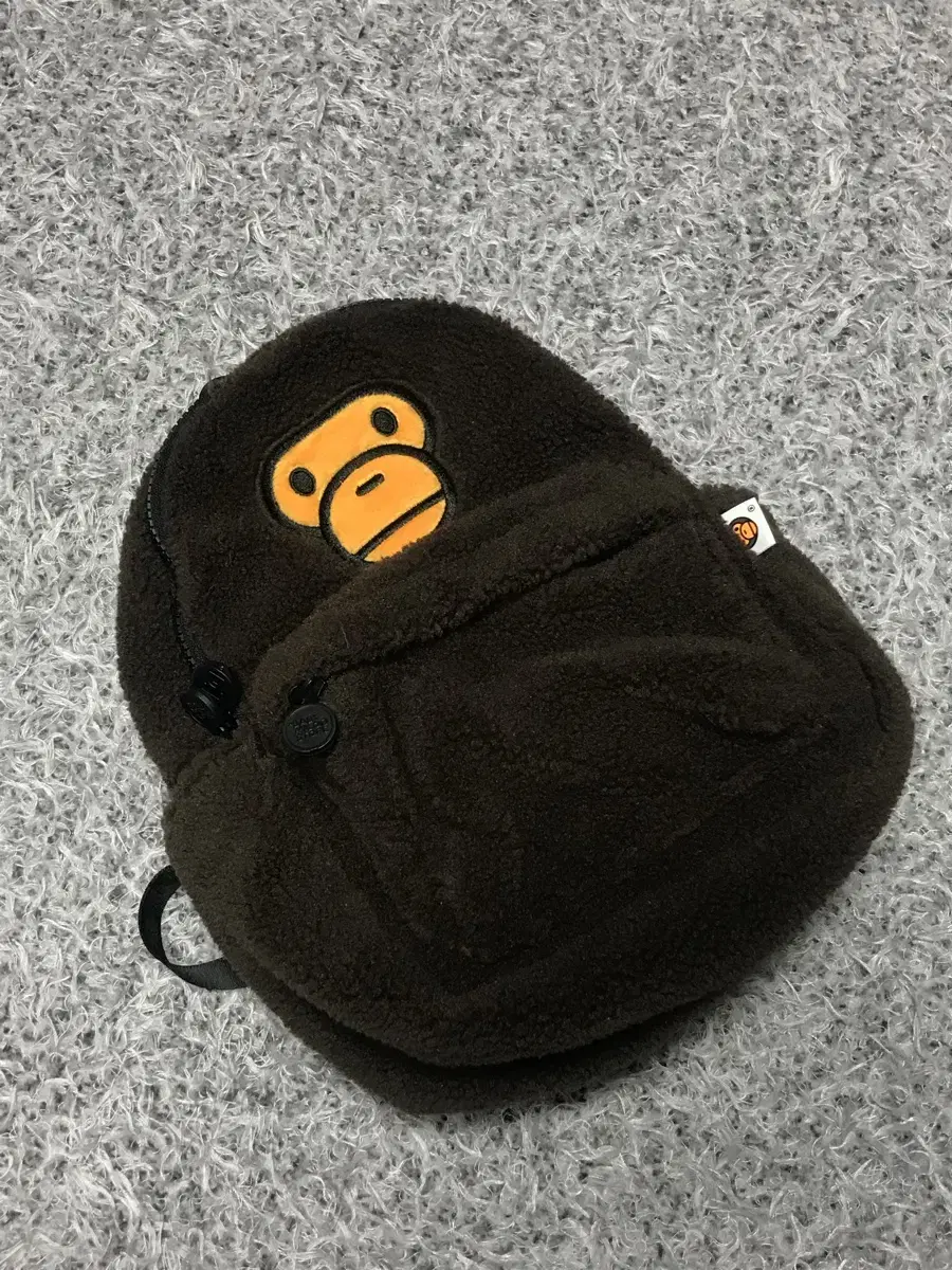 BAPE 베이비 마일로 미니 퍼 백팩 브라운