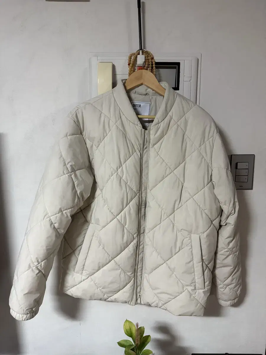 GEOGIA SORONA PADDED QUILTED SHORT JACKET WHITE, BLACK L 105