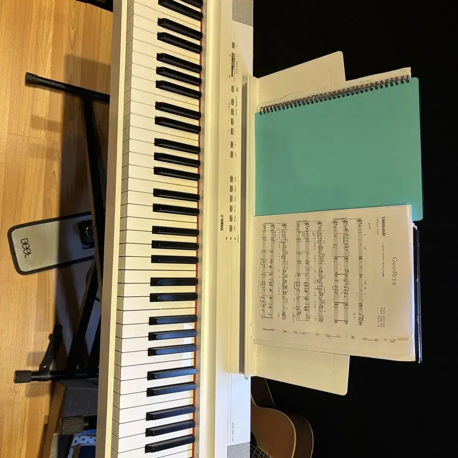 YAMAHA P-125 88건반 화이트 판매합니다