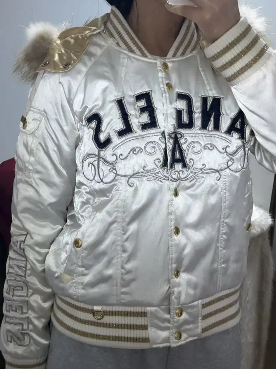 MLB vintage fur padded jacket 갸루st 퍼 패딩