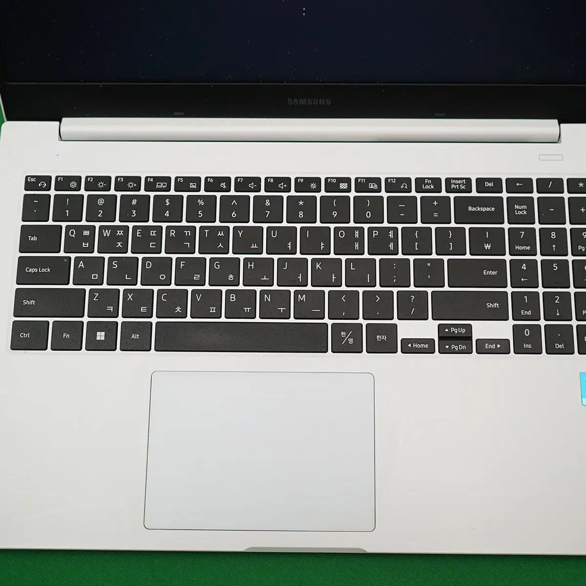 삼성 갤럭시북 NT550XDA-K14AW