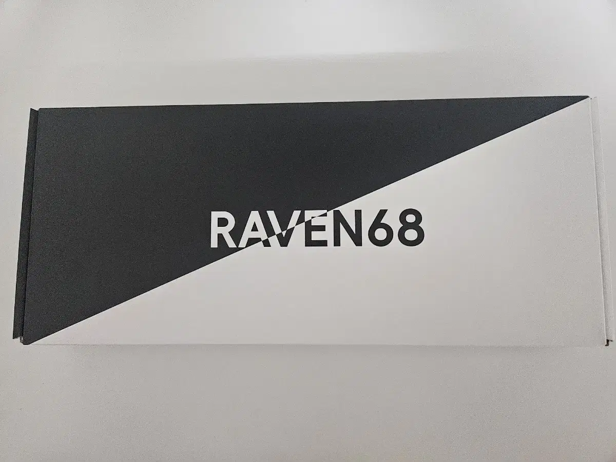 raven68(레이븐68) 자석축 래피드트리거 키보드 팝니다.