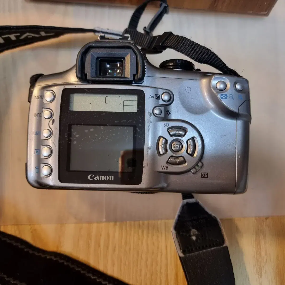 캐논 다카 본체  EOS 300D 카메라바디만..