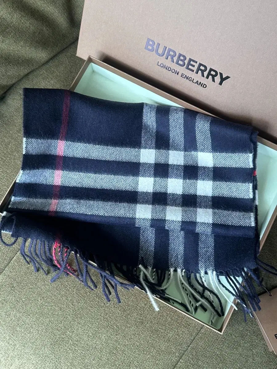 (당일배송)BURBERRY 버버리 체크 캐시미어 머플러