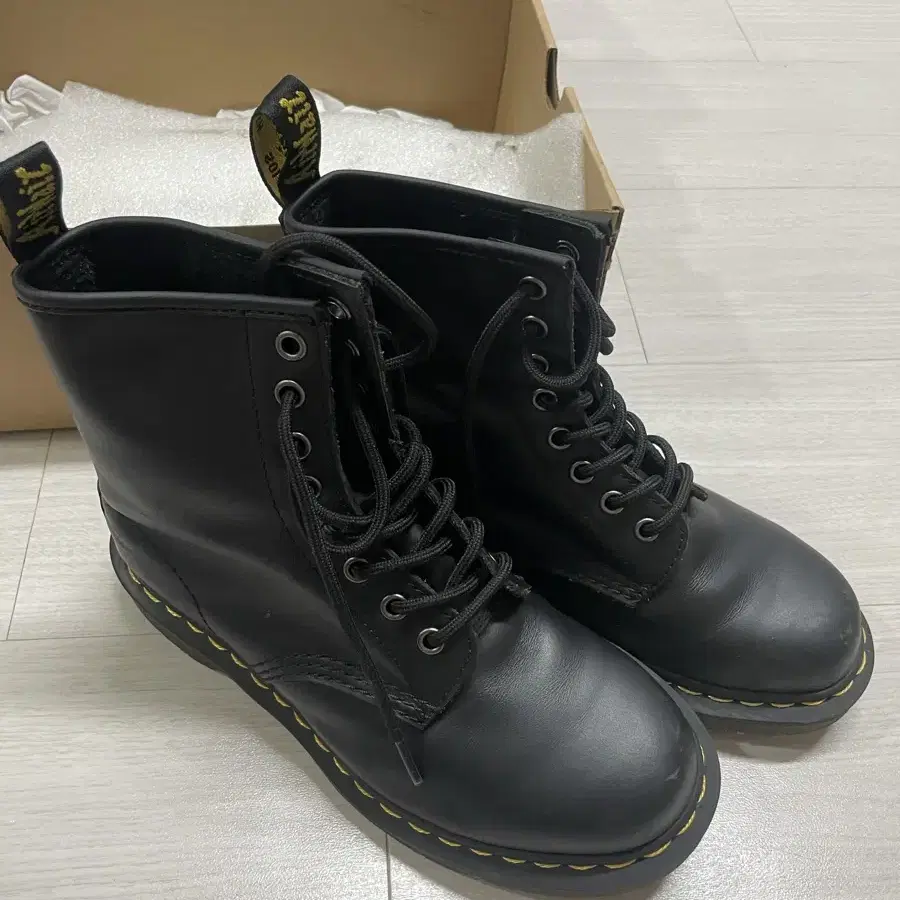 닥터마틴 1460 black (230)