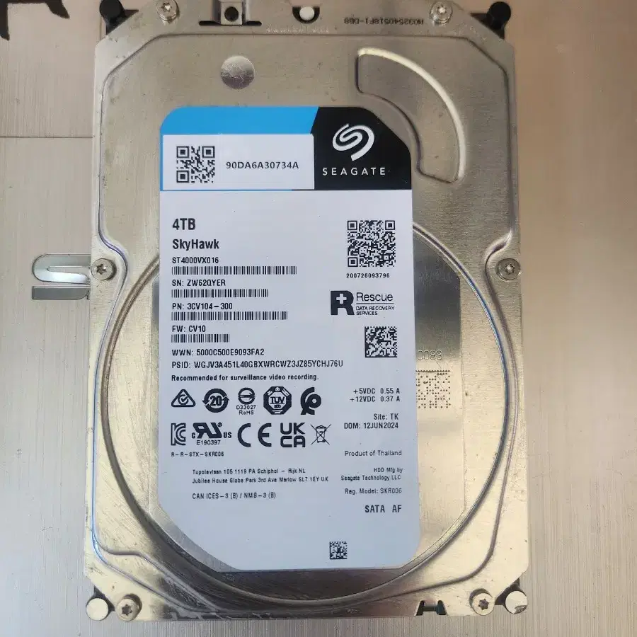 seagate 3.5 4tb skyhawk