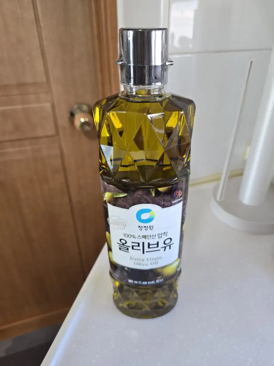 청정원 올리브유(오일) 900ml 팝니다.