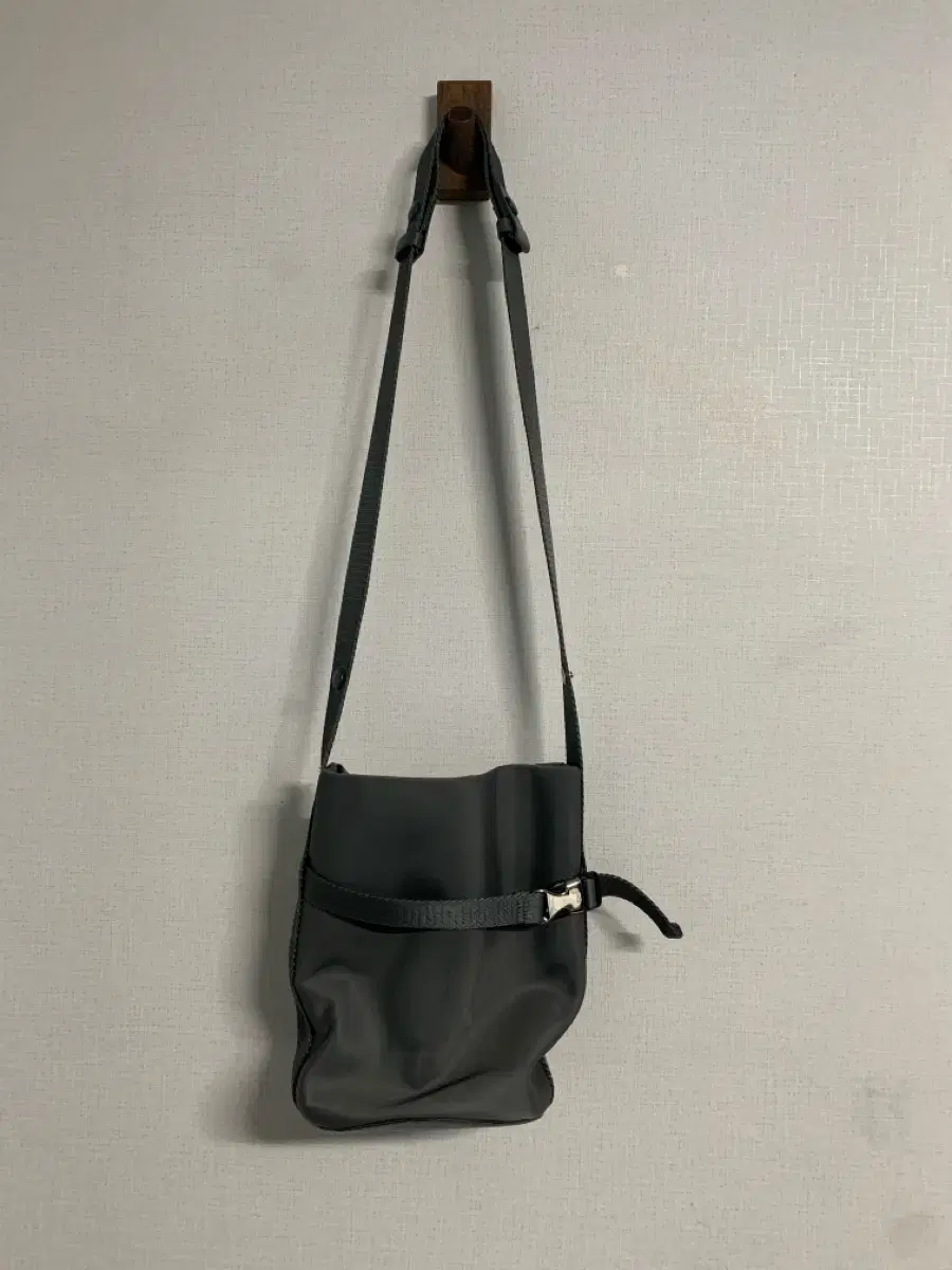 Slogan Nylon bucket bag