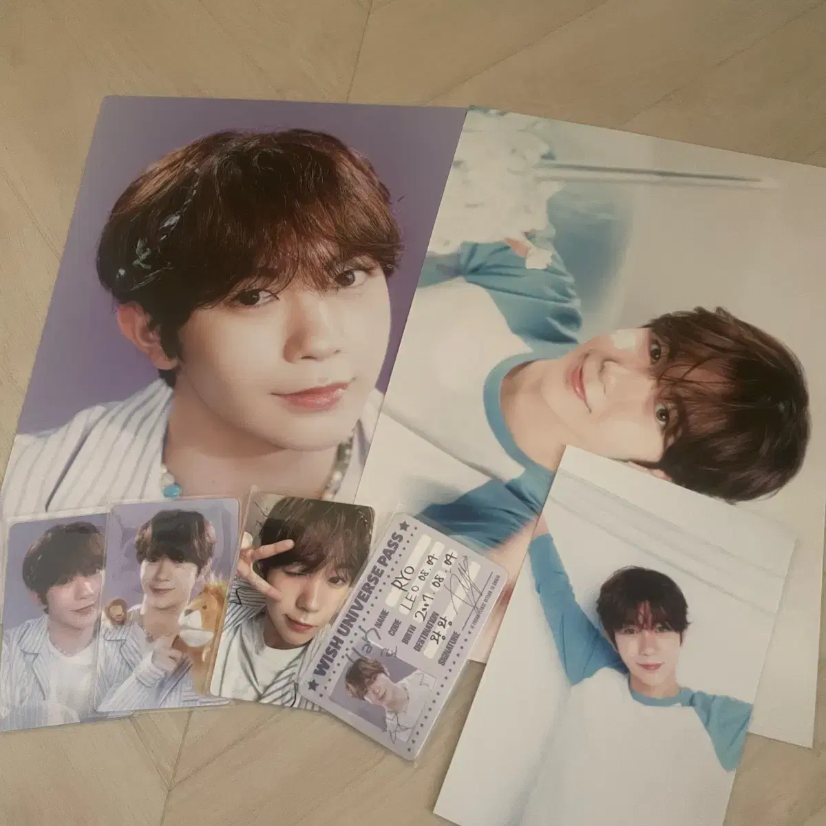 2025 season's greetings set