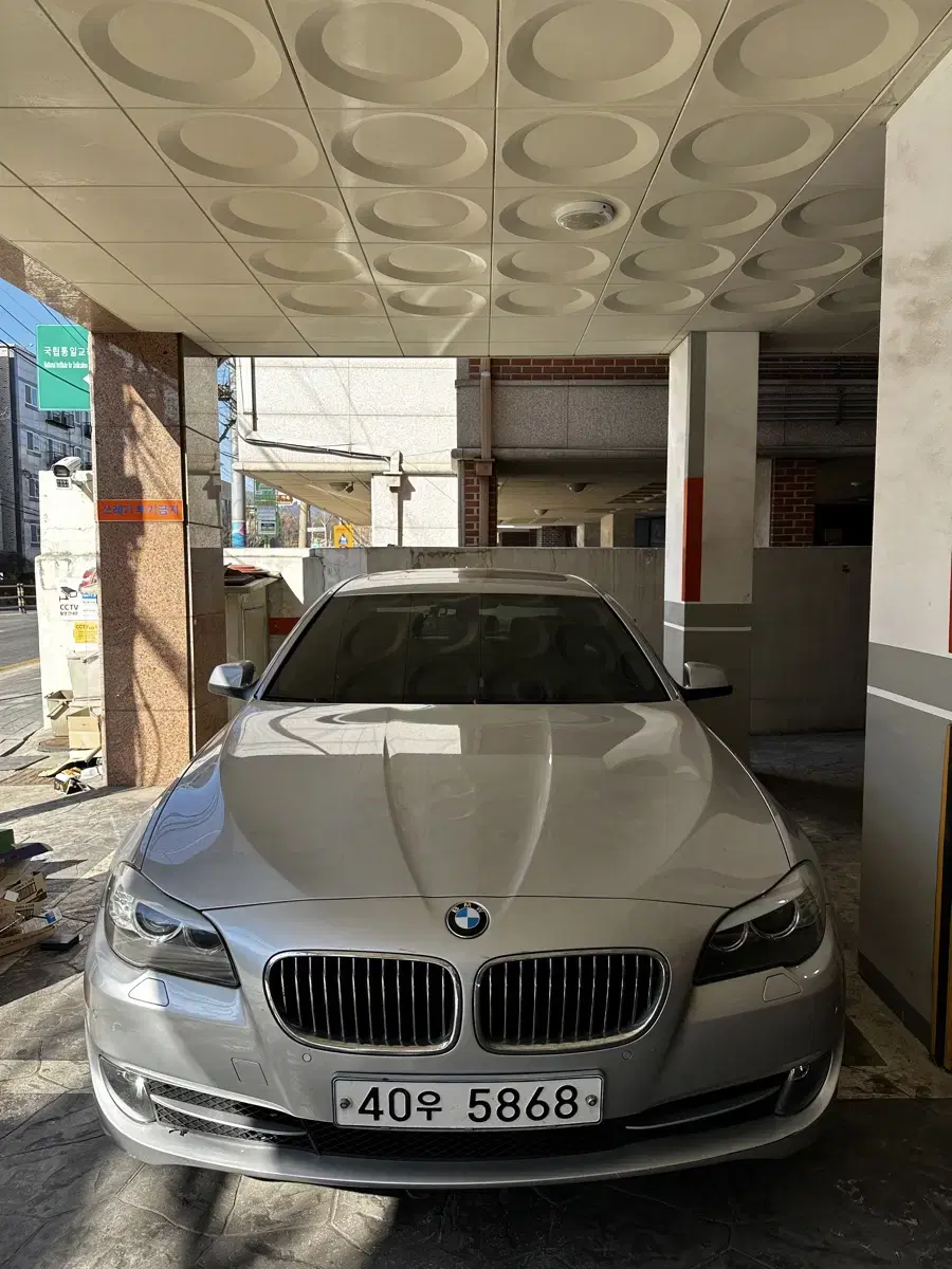 BMW F10 528i 2011년식