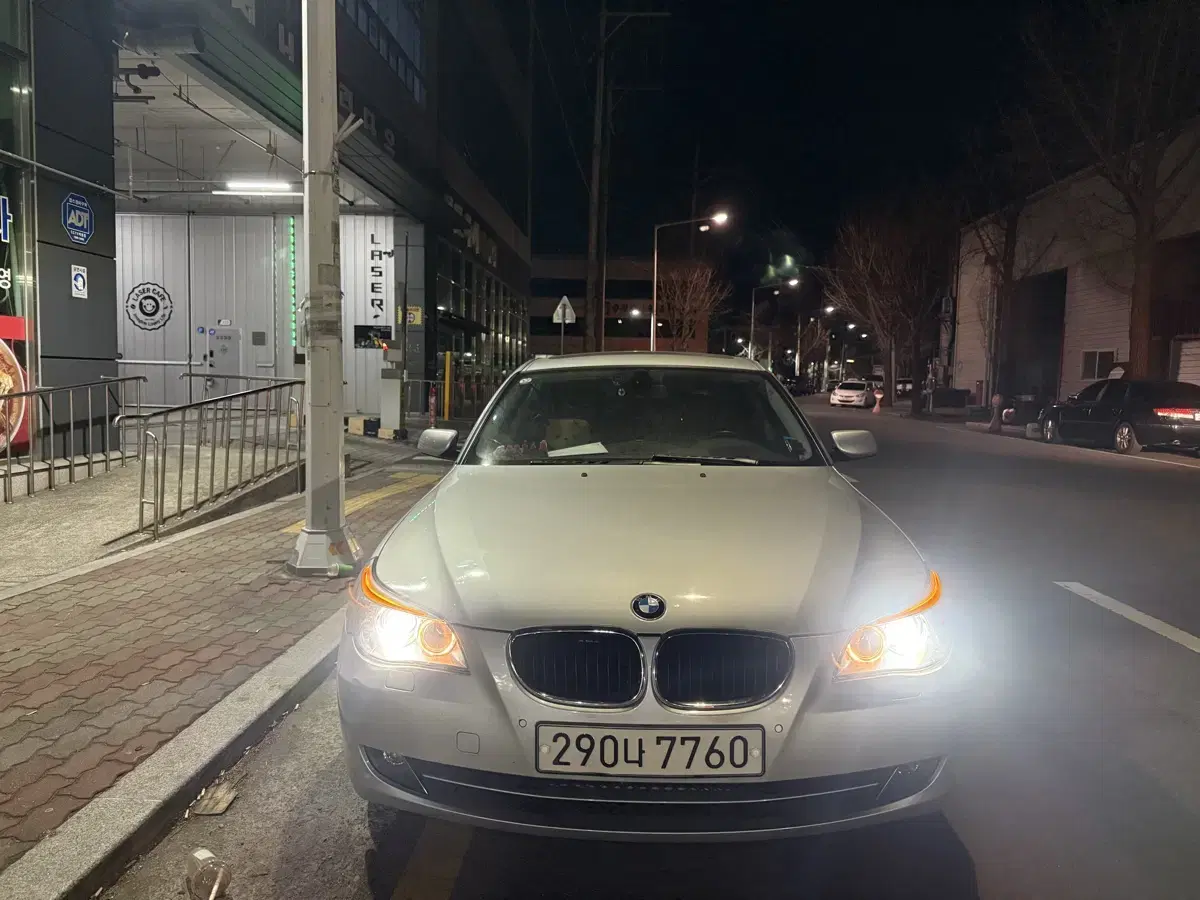 BMW 530i 09년식 10만키로