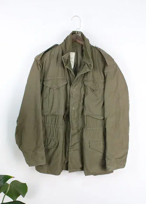 ALPHA INDUSTRIES M-65 made in u.s.a