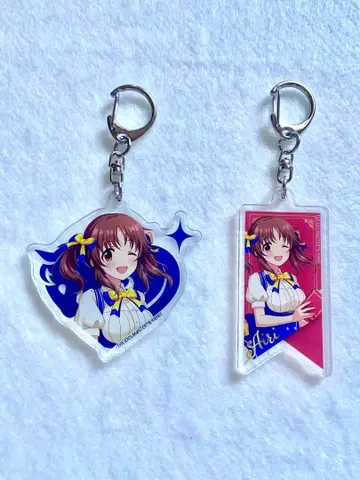 토시카 아이리 아크릴 키링 북오프