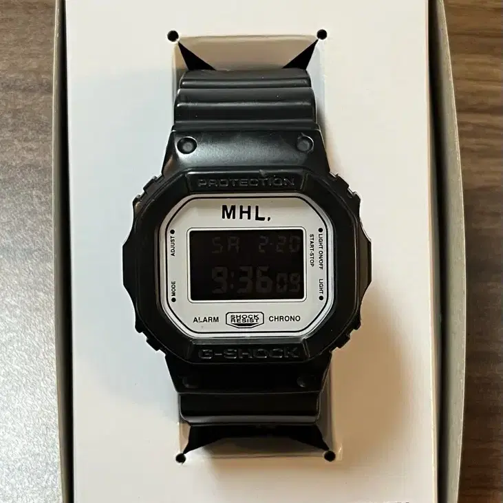 G-SHOCK x MHL