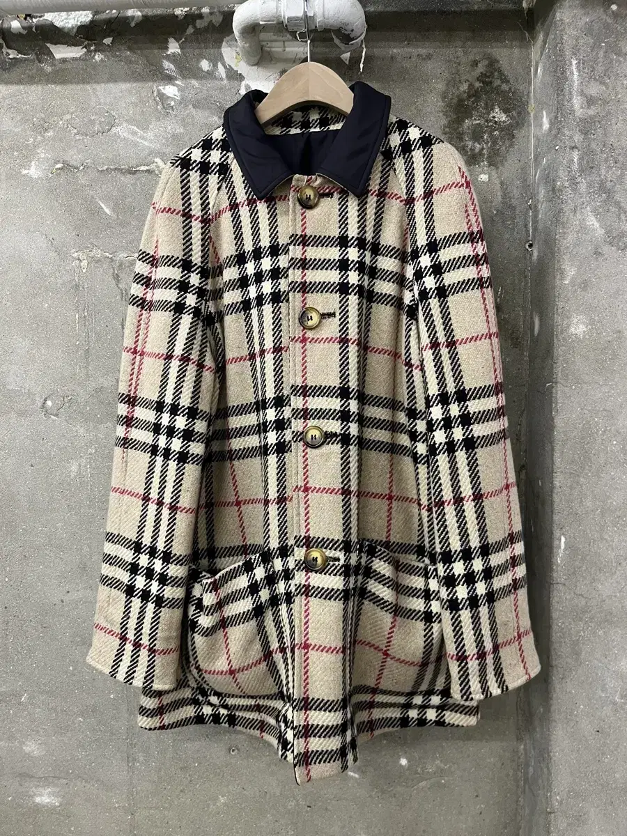 Burberry 버버리 노바체크 리버시블 울 하프 코트 자켓