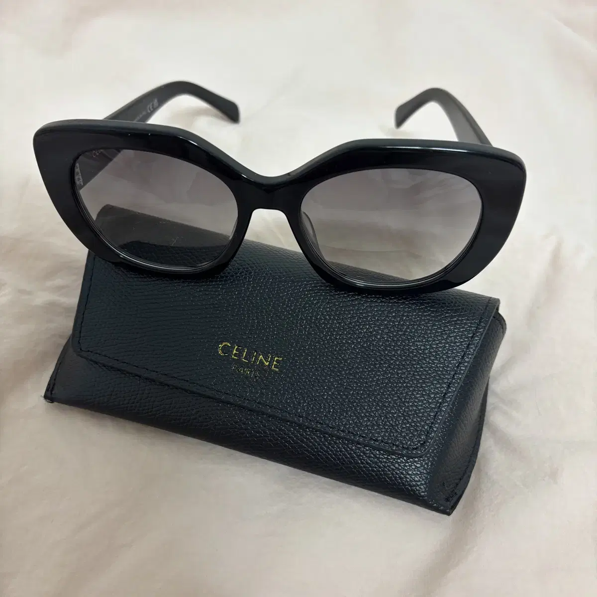 Celine 선글라스 미사용 케이스포함