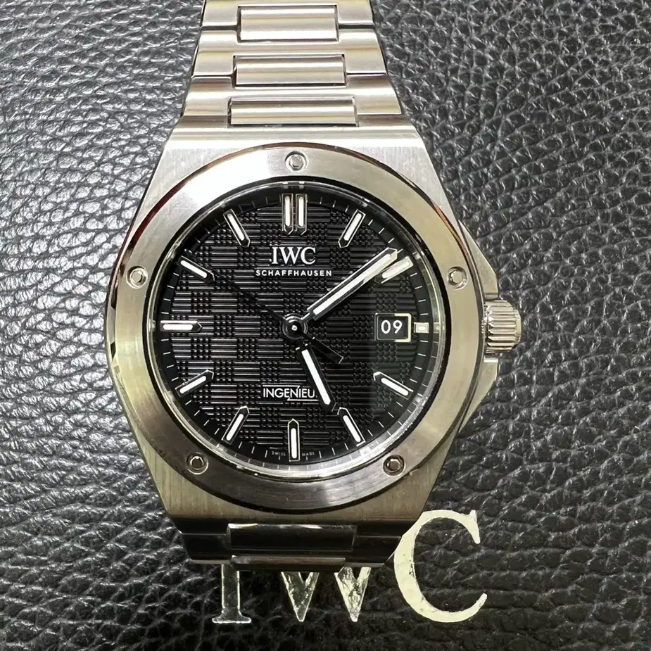 IWC 신형 인제니어 검판