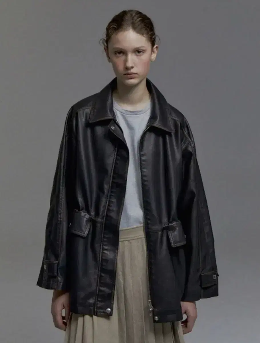 더라이 - Faux Leather Half Jacket