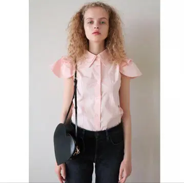 PINE PARIS 진주 블라우스 베이비 핑크 에피네