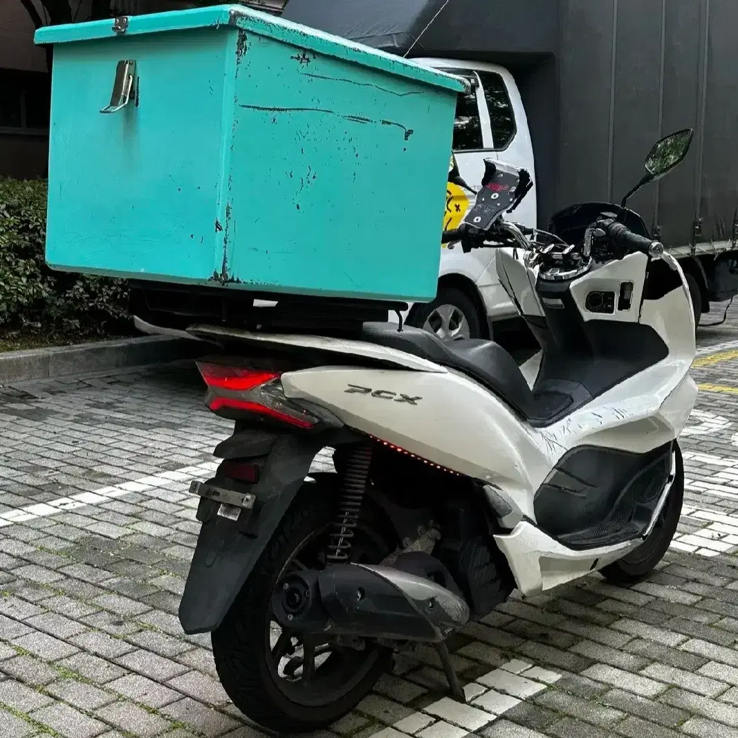 PCX125 더뉴 20년식 7만8천 최저가 상태 B급