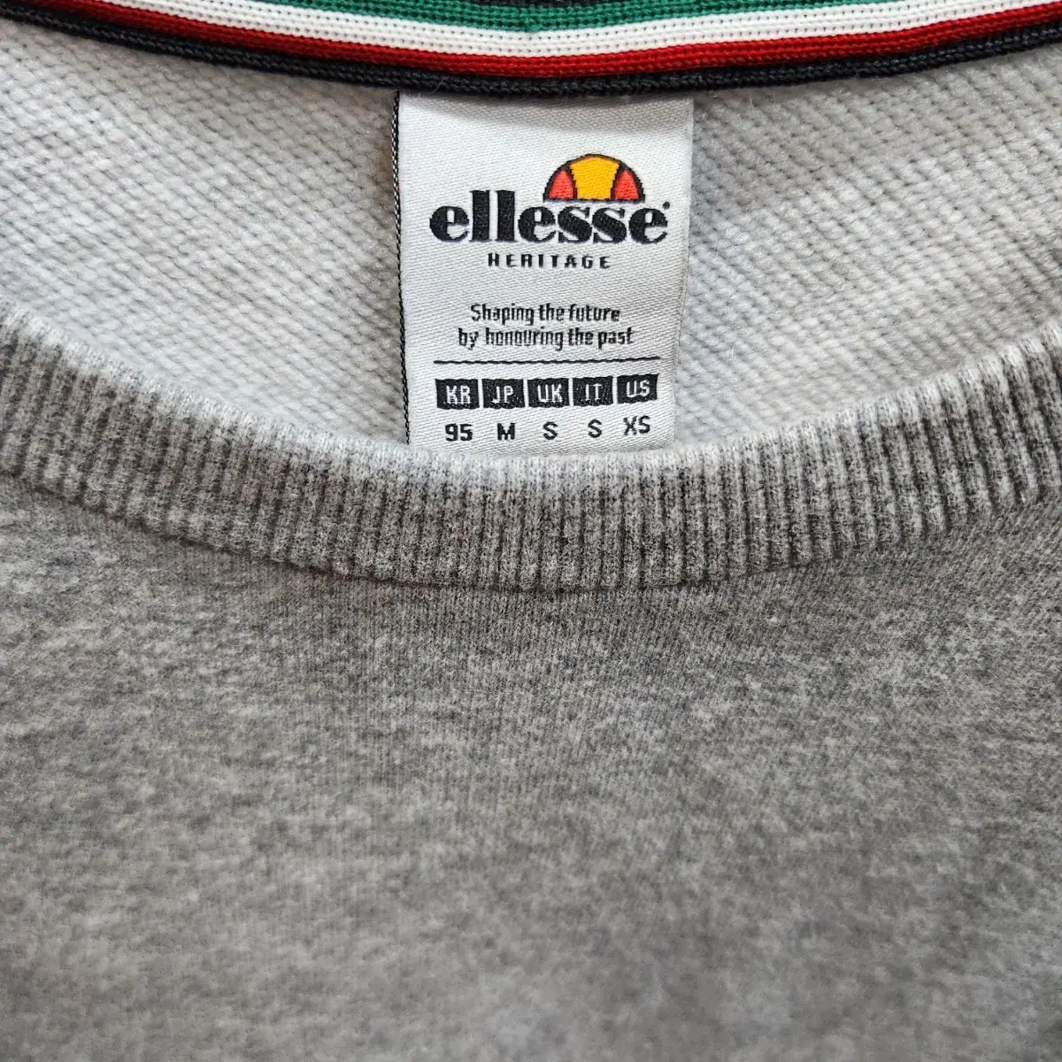 ellesse 맨투맨 L