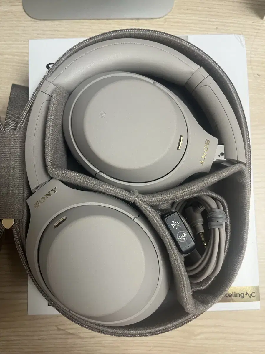 택포) 소니 실버 sony 헤드폰 헤드셋 WH-1000XM4 Silver