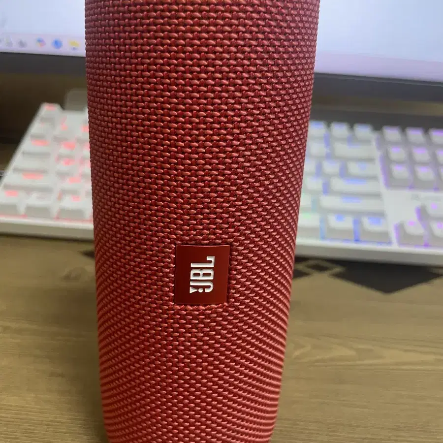 JBL FLIP5 레드 판매합니다.