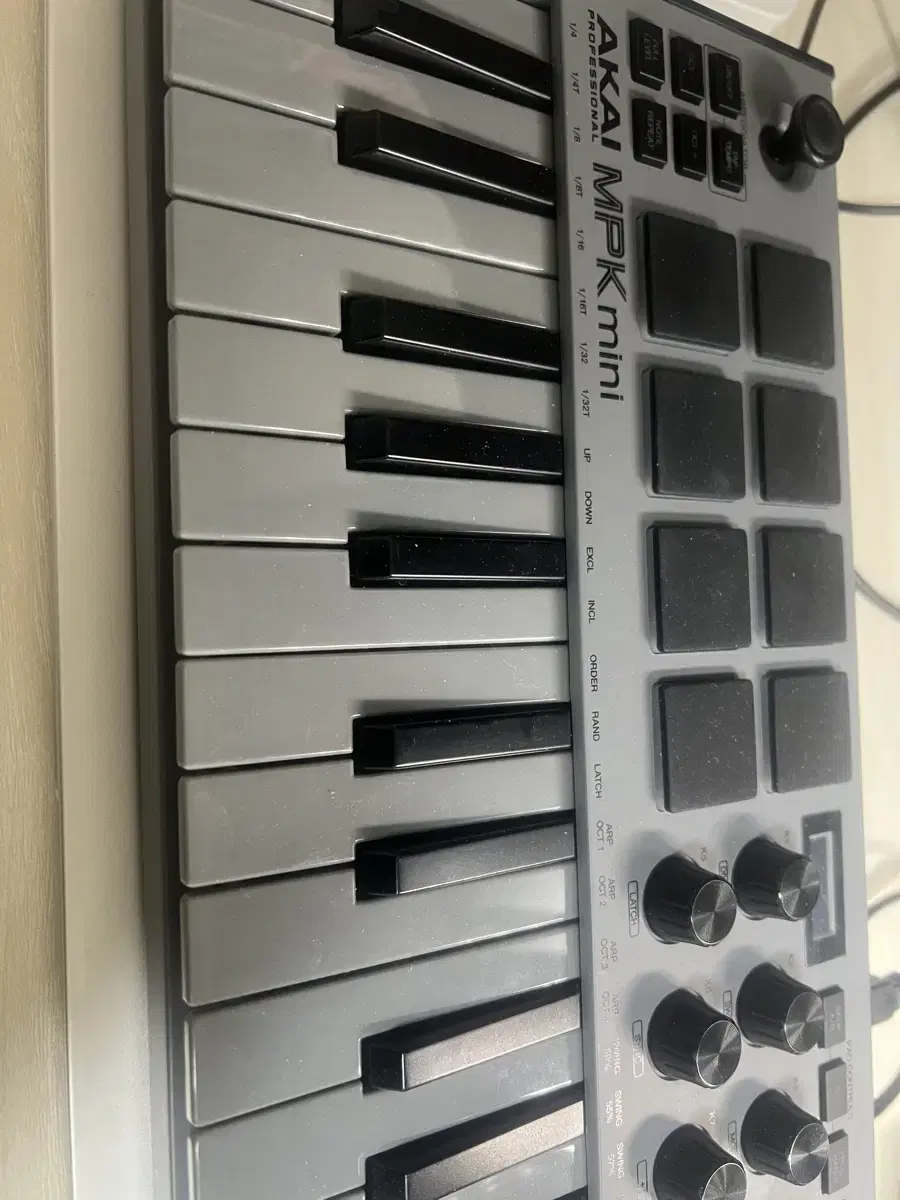 아카이 mini mpk mk3 usb 마스터키보드 그레이