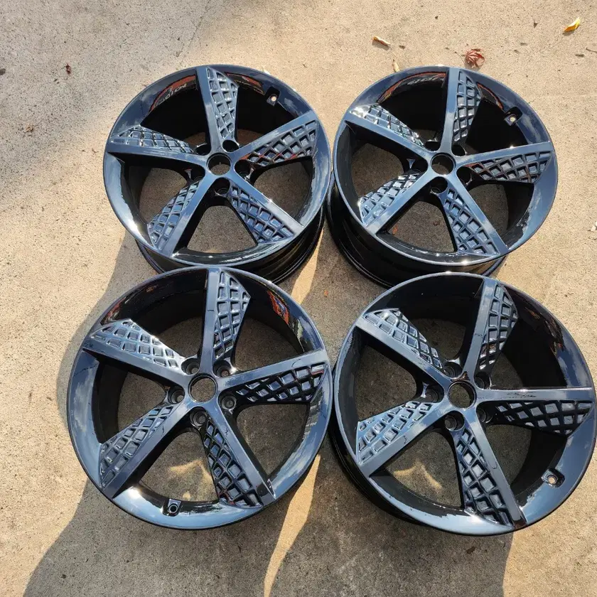 GENESIS | 제네시스 Genesis G80 Sport RG3 Waffle Wheels Glossy Black Powder ...