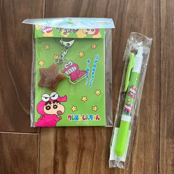 미사용 새상품 짱구는 못말려(크레용 신짱) 초코비 키링 볼펜 2세트