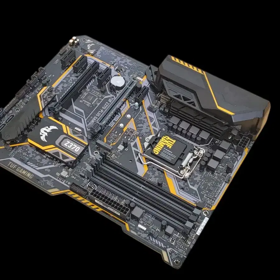 ASUS TUF Z370-PLUS GAMING 메인보드