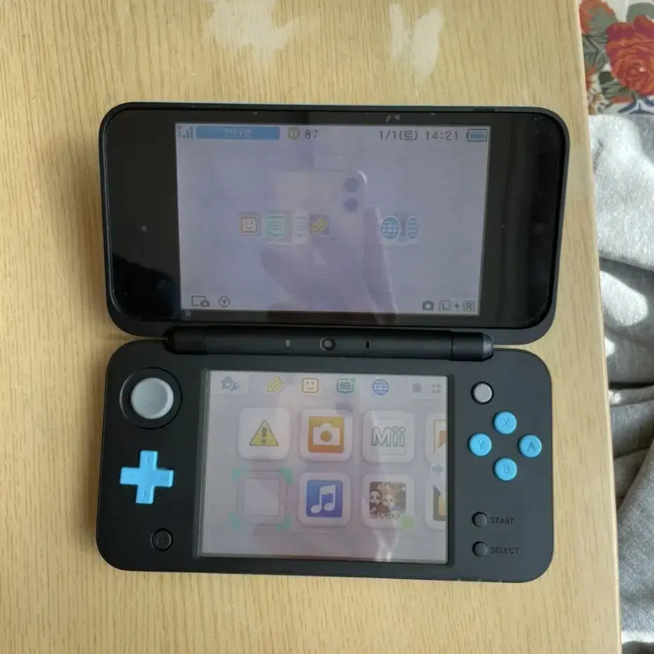 닌텐도 2DS XL 블루 + 포켓몬 칩