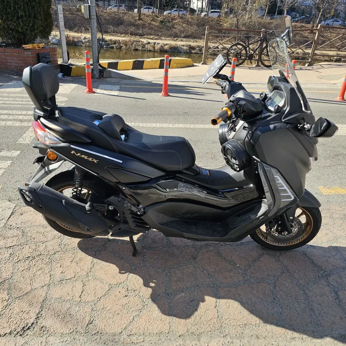 nmax125